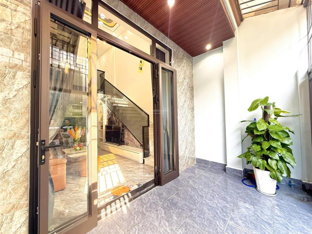 Nhà thông tầng hiện đại kiệt ô tô tôn đản full nội thất cao cấp chỉ 3 tỷ 780 triệu