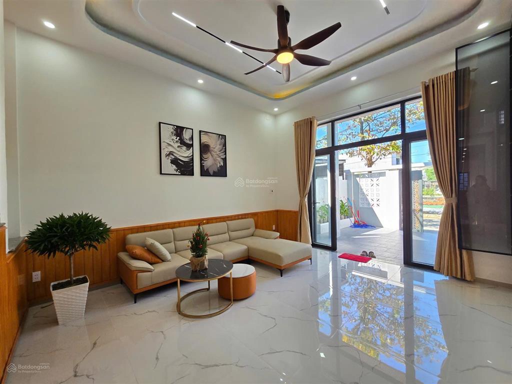 Mặt tiền nhơn hoà nhà 2 tầng 2 mê đúc kiên cố ô tô ngủ trong nhà 3pn giá 5,65 tỷ