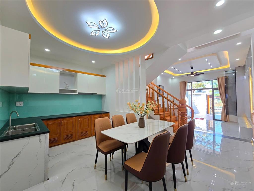 Mặt tiền nhơn hoà nhà 2 tầng 2 mê đúc kiên cố ô tô ngủ trong nhà 3pn giá 5,65 tỷ