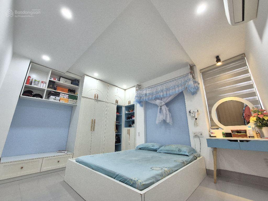 Nhà 2 tầng 2 mê đúc đường 6m ô tô đậu đỗ 81m cẩm lệ chỉ nhỉnh 5 tỷ