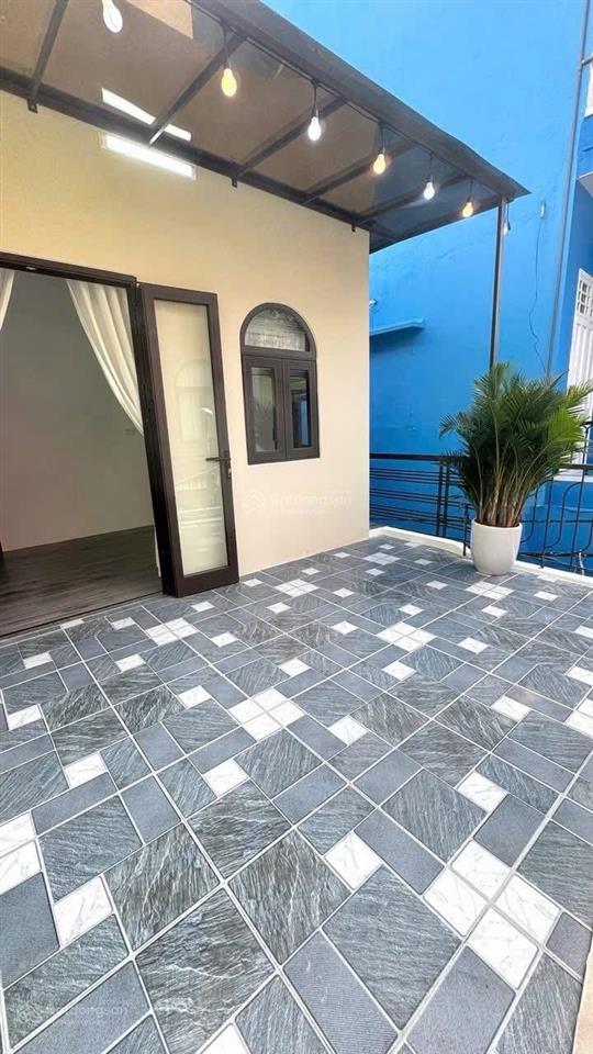 Nhà đẹp 2 mặt kiệt 2 mê cù chính lan. cực đẹp full nội thất cao cấp chỉ nhỉnh 5 tỷ