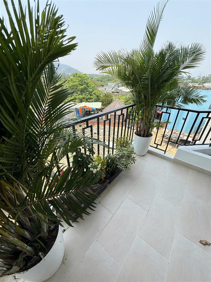 Siêu phẩm lô góc 2 mặt kiệt ô tô nhà 3 tầng 3 mê, full nội thất cao cấp chỉ 3 tỷ x nhỏ
