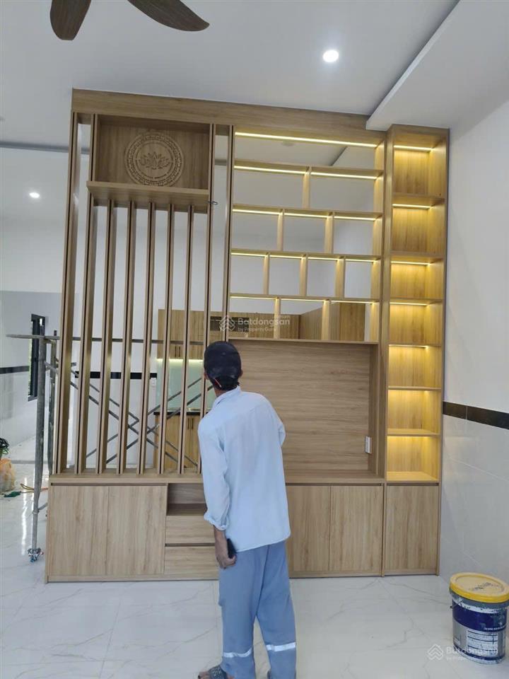 Nhỉnh 1 tỷ sở hữu ngay nhà đẹp hòa tiến 2 mặt kiệt, ngang gần 6m, ô tô đỗ cửa!