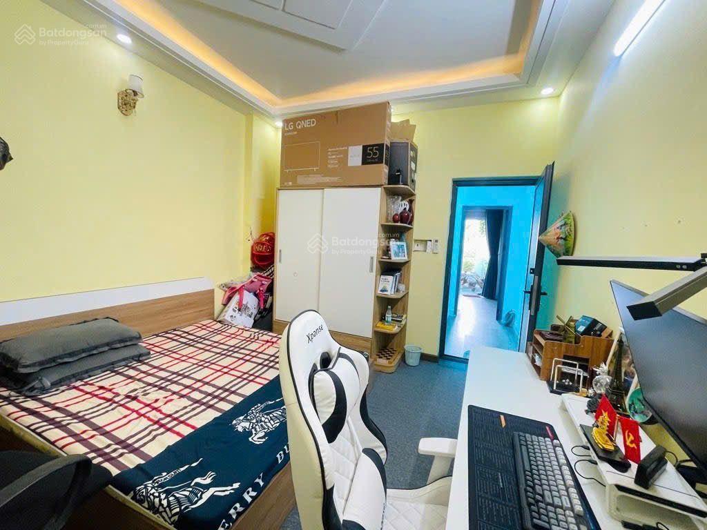 Nhà 3 tầng mặt tiền đường thạnh lộc 57 phường thạnh lộc ,q12, dt 92/66m2 (4mx22m)5,5tỷ