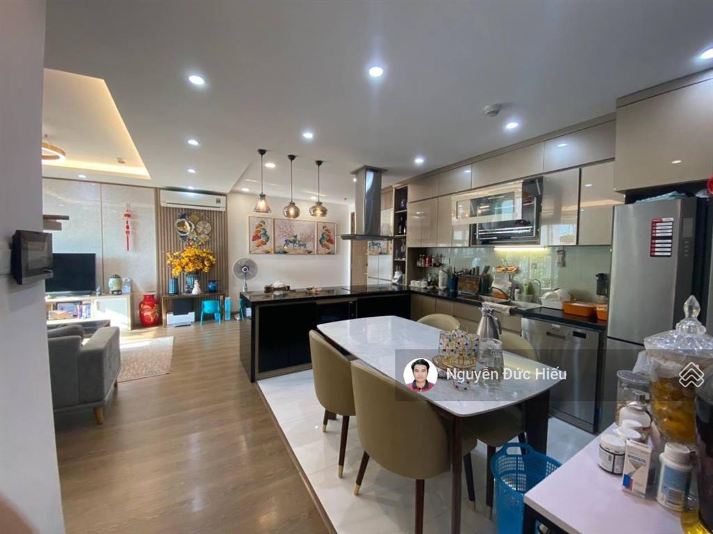 Tôi cần bán chung cư unimax 210 quang trung căn góc 115m2, 3 ngủ, 2 vs nhỉnh 6 tỷ