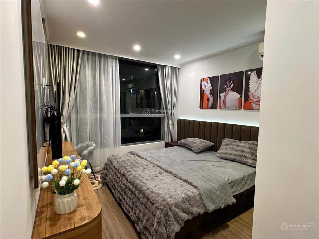 Bán chcc toà hồng hà tower 89 thịnh liệt  hoàng mai dt 68m2 2pn 2wc. view hồ linh đàm cực đẹp