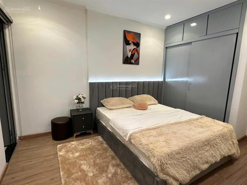 Bán chcc toà hồng hà tower 89 thịnh liệt  hoàng mai dt 68m2 2pn 2wc. view hồ linh đàm cực đẹp