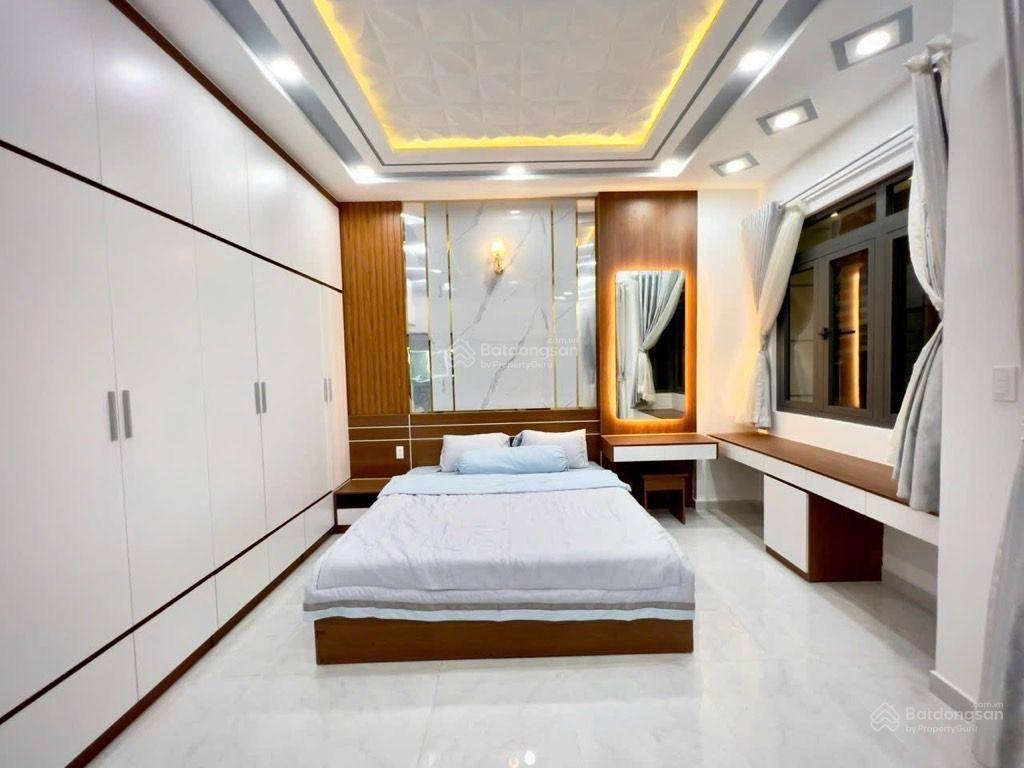 Nhà đẹp 4 tầng gara xe hơi kdc green reverside 83m ngang 6,4m full nội thất cao