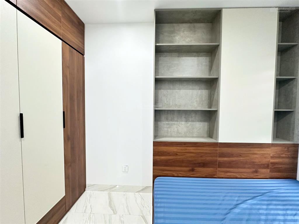 Cho thuê 1 ngủ 1 khách nguyễn khang ô tô đỗ cửa, điện nước giá dân