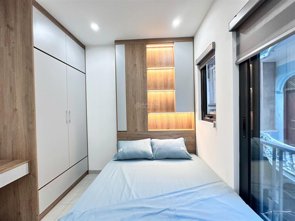 Cho thuê cc mini 2 ngủ 1 khách ô tô đỗ cửa gần hoàng quốc việt, cầu giấy giá 11 triệu/th