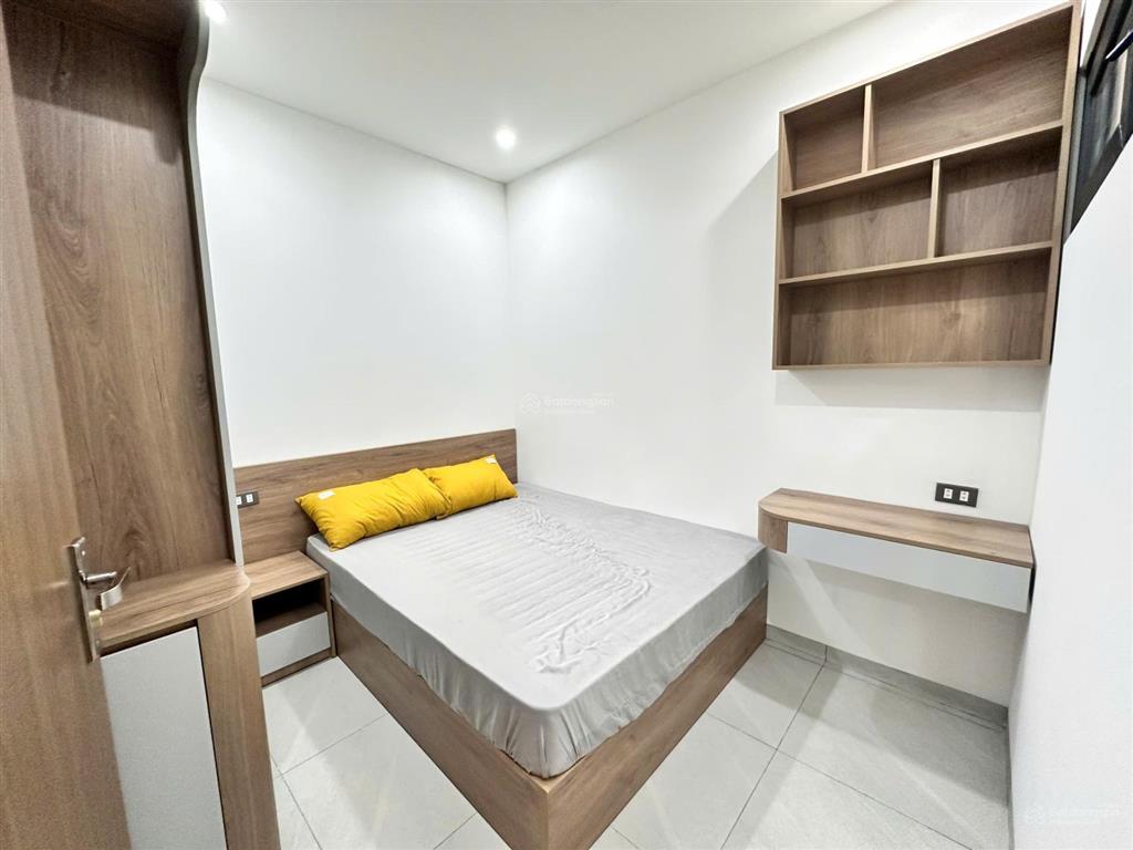 Cho thuê cc mini 2 ngủ 1 khách ô tô đỗ cửa gần hoàng quốc việt, cầu giấy giá 11 triệu/th