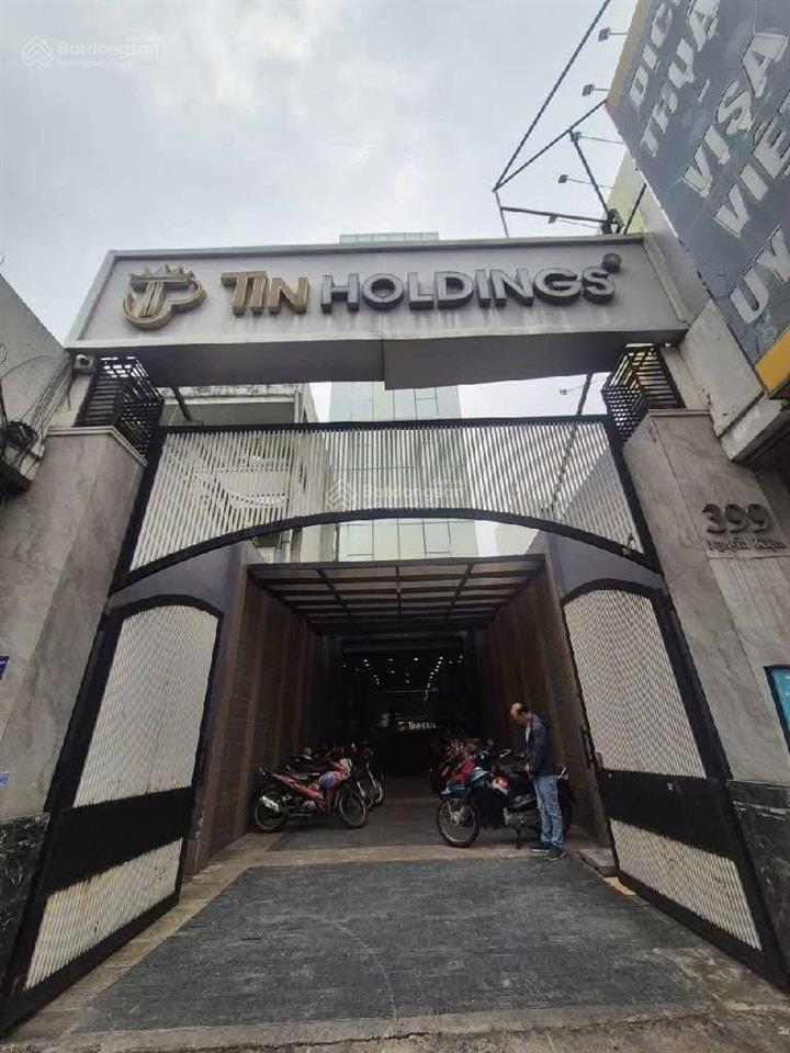 Gấp bán giảm sốc 3tỷ còn 55tỷ(tl)toà nhà văn phòng mặt tiền nguyễn kiệm phú nhuậndòng tiền 3tỷ/năm