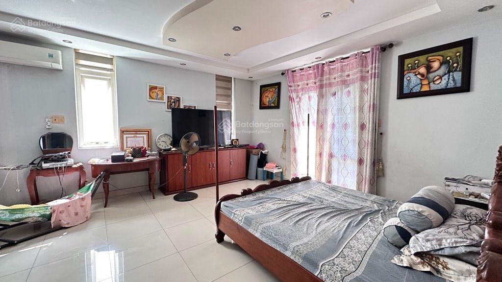 Biệt thự cao cấp  khu dân cư thới an  quận 12  4 tầng 240m2  giá 18,8 tỷ