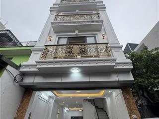 Bán nhà tt thanh trì 89m26 tầng thang máy kinh doanhô tô đỗ cửa.giá 13,8tỷ.