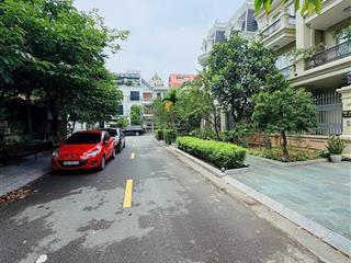Biệt thự đơn lập vip  kđt việt hưng  long biên  vỉa hè  view vườn hoa  thang máy. dt 245mx4t