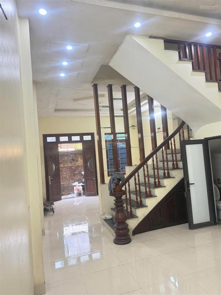 Bán nhà khê hồi thường tín 50m/3tầng mt4,8m ô tô đỗ cửa giá hơn 5 tỷ.