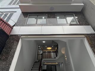 Bán nhà tứ hiệp gần 60m2  5 tầng mới koong 5pn  4 vs xách vali về ở luôn giá 8,6 tỷ.