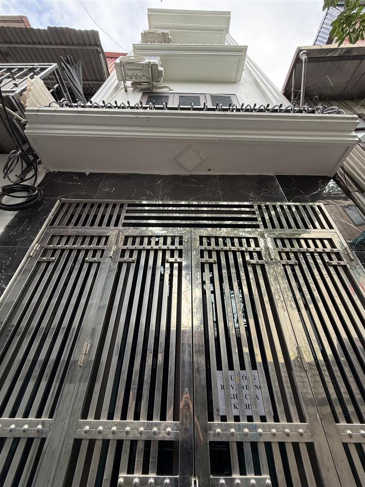 Bán nr 4pn, 5wc, 38m2, 6,8 tỷ tại bùi xương trạch, định công, hoàng mai, hà nội