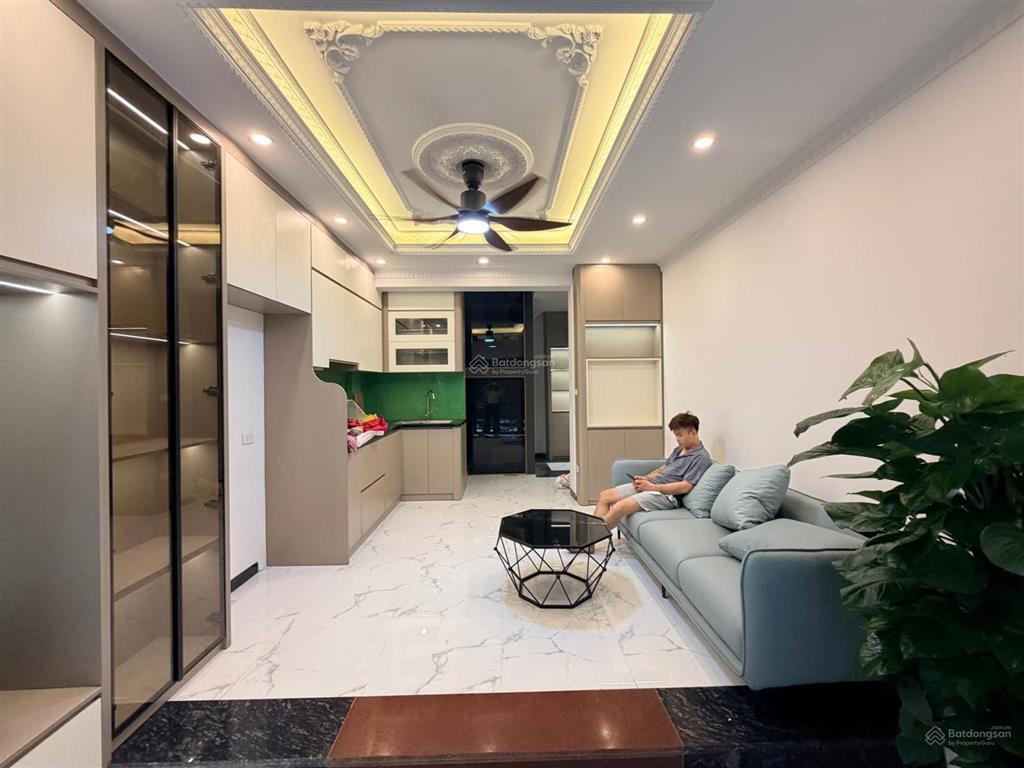 Bán nhà ngõ 296 minh khai ngo thông rộng thang máy , gần ô tô kinh doanh chủ cần bán gấp 7,3 ty