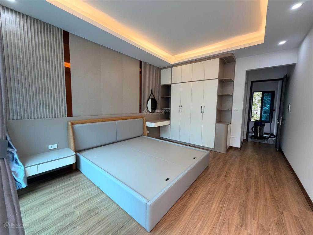 Bán nhà ngõ 296 minh khai ngo thông rộng thang máy , gần ô tô kinh doanh chủ cần bán gấp 7,3 ty