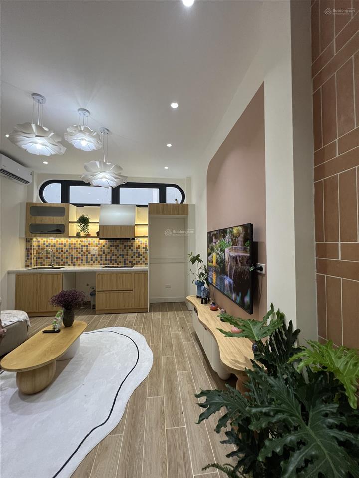 Bán nhà ngã tư sở 30m25 tầng xây mới 2 thoáng trước sau thiết kế hiện đại tràn ngập thoángsáng.