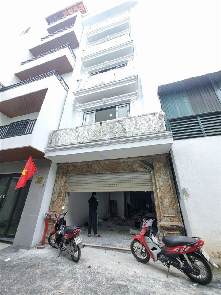 Nhà đẹp đại từ 35m  6 tầng thang máy  phân lô  giá 8,45 tỷ.