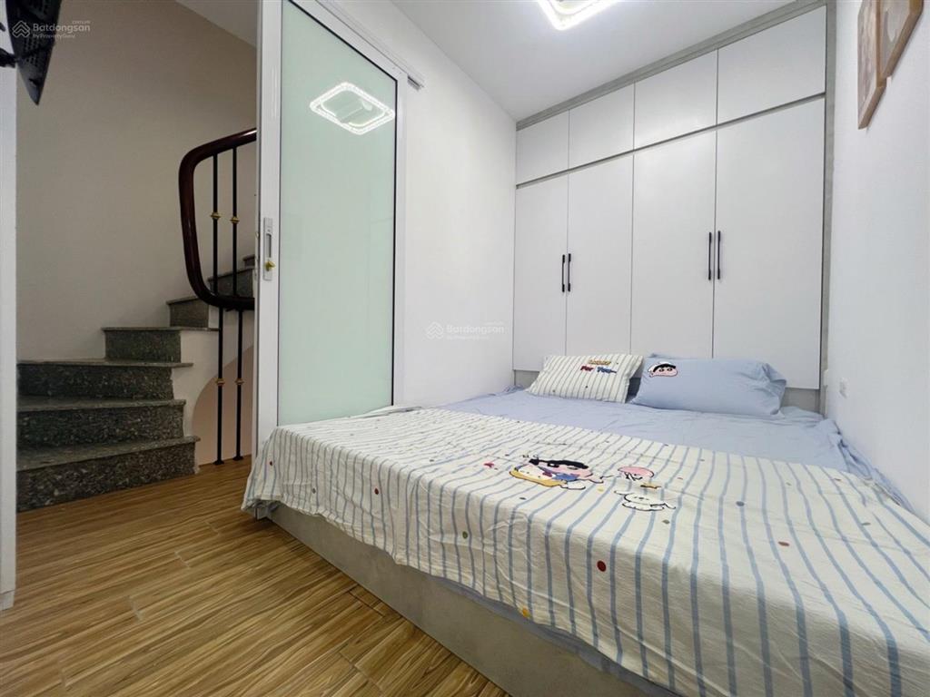Bán nhà mạc thị bưởi hàng xóm của time city 20m4 tầng ô tô đỗ ngõ cách nhà 5m giá 3,96 tỷ sổ đẹp.