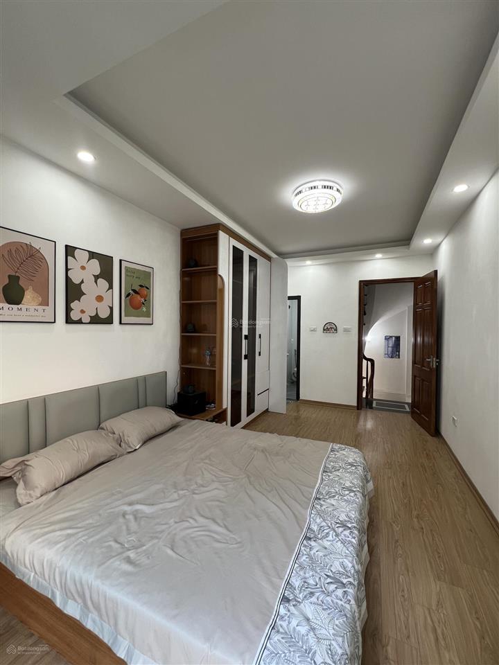 Bán nhà nguyễn trãi  quan nhân 26  6 tầng  ô tô đỗ cửa kinh doanh, giá 6,99 tỷ.