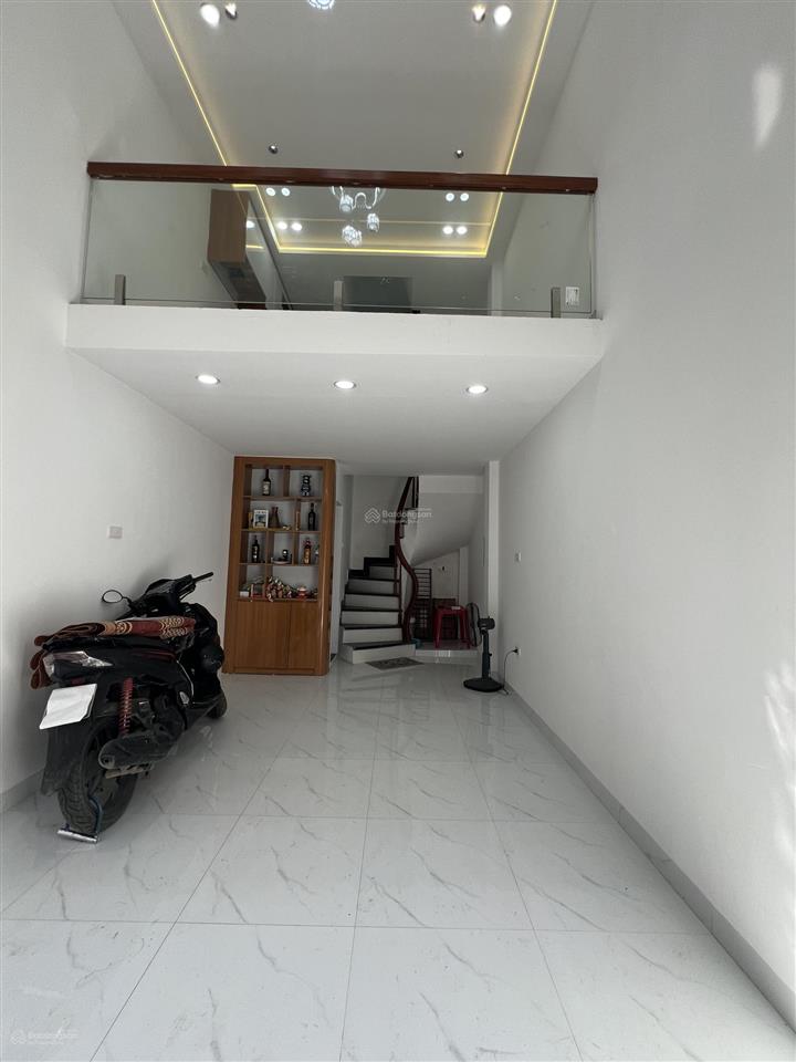 Bán nhà nguyễn trãi  quan nhân 26  6 tầng  ô tô đỗ cửa kinh doanh, giá 6,99 tỷ.