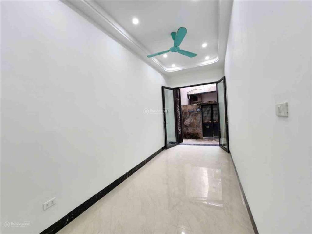 Bán nhà riêng đẹp, nhiều tiện ích tại tân mai, 4,35 tỷ, 25 m2