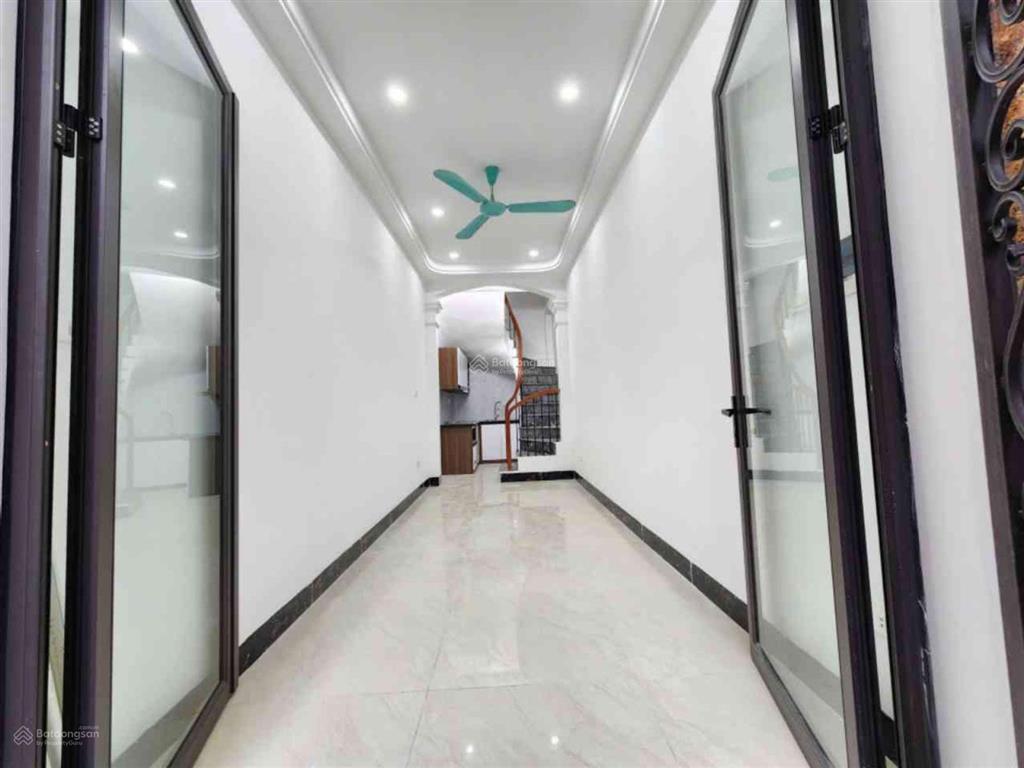 Bán nhà riêng đẹp, nhiều tiện ích tại tân mai, 4,35 tỷ, 25 m2