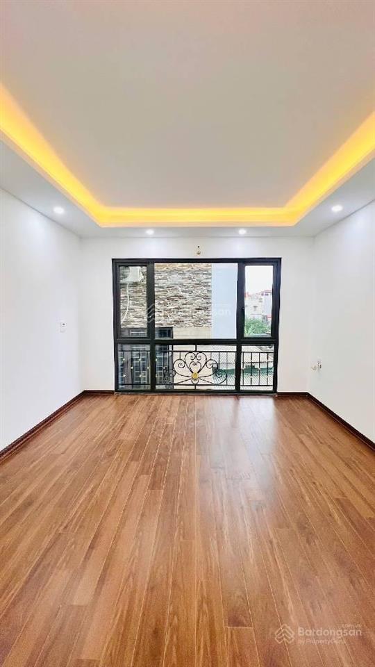 Nhà vĩnh quỳnh  ngọc hồi 50m2  5 tầng xây mới, phong cách hiện đại, 2 mặt ngõ thoáng trước sau