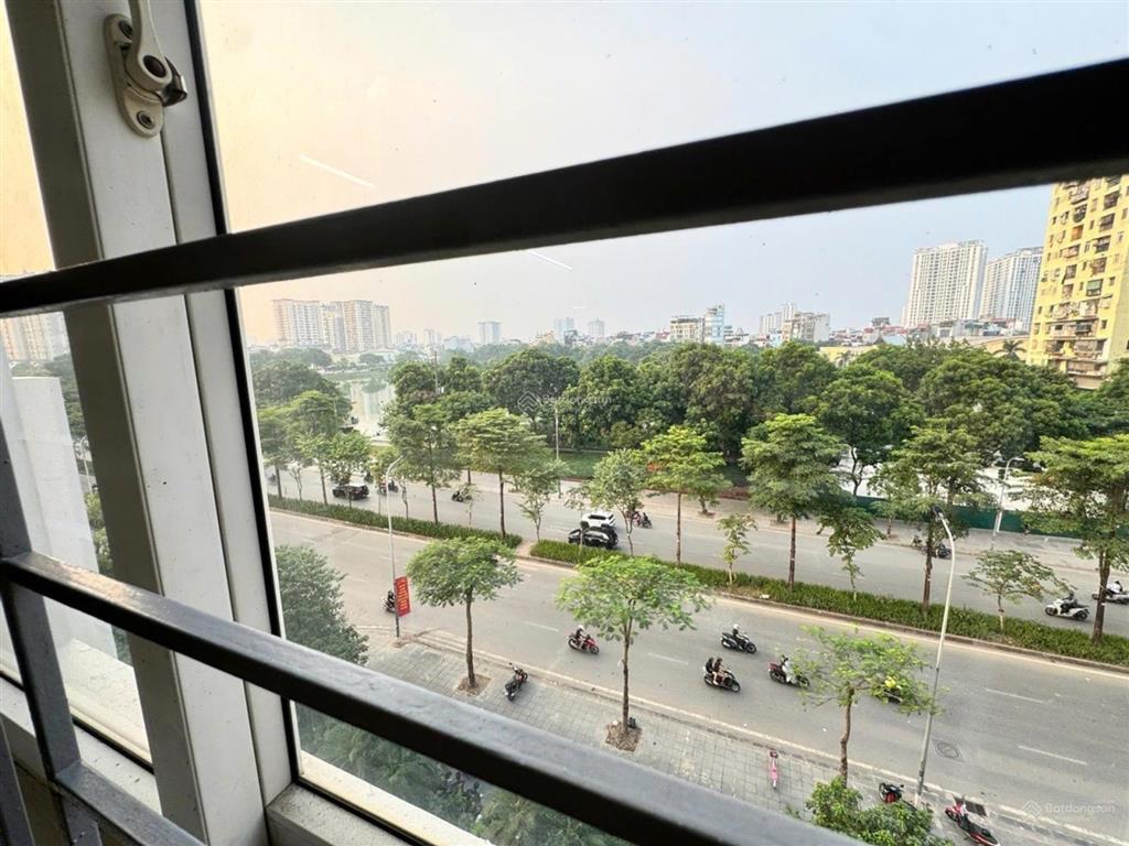 Bán cc 2pn 2wc view hồ đền lừ 2, 4,2 tỷ, 63m2 bao đẹp uy tín mới koong, sổ đỏ chính chủ.