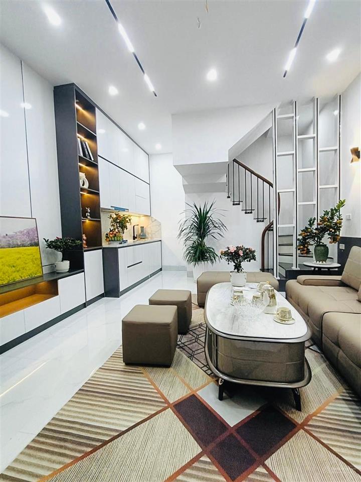 Bán nhà đường lương khánh thiện, nhà phân lô, đường thông bàn cờ, 30m2  5t full nội thất, ở ngay