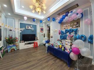 Tiếc khi bán gấp chung cư view đường cầu giấy 90m 3n 2wc sang trọng đẳng cấp. phí d.vụ rẻ. 8.86 tỷ