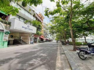 Cần bán gấp nhà mặt phố vũ miên, hồ tây 140m 9 tầng có hầm thang máy dt ~ 9 tỷ/ năm