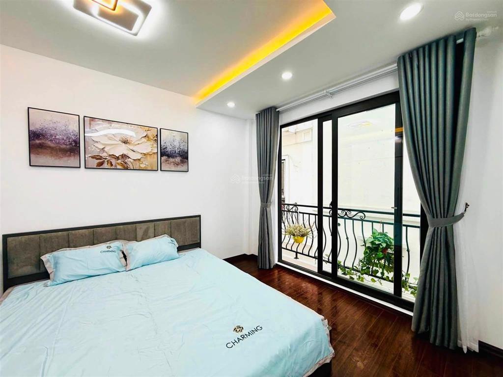 Nhà định công thượng mt4m  ô tô đỗ cổng  full nội thất  chỉ xách vali về ở  nhỉnh 8 tỷ.