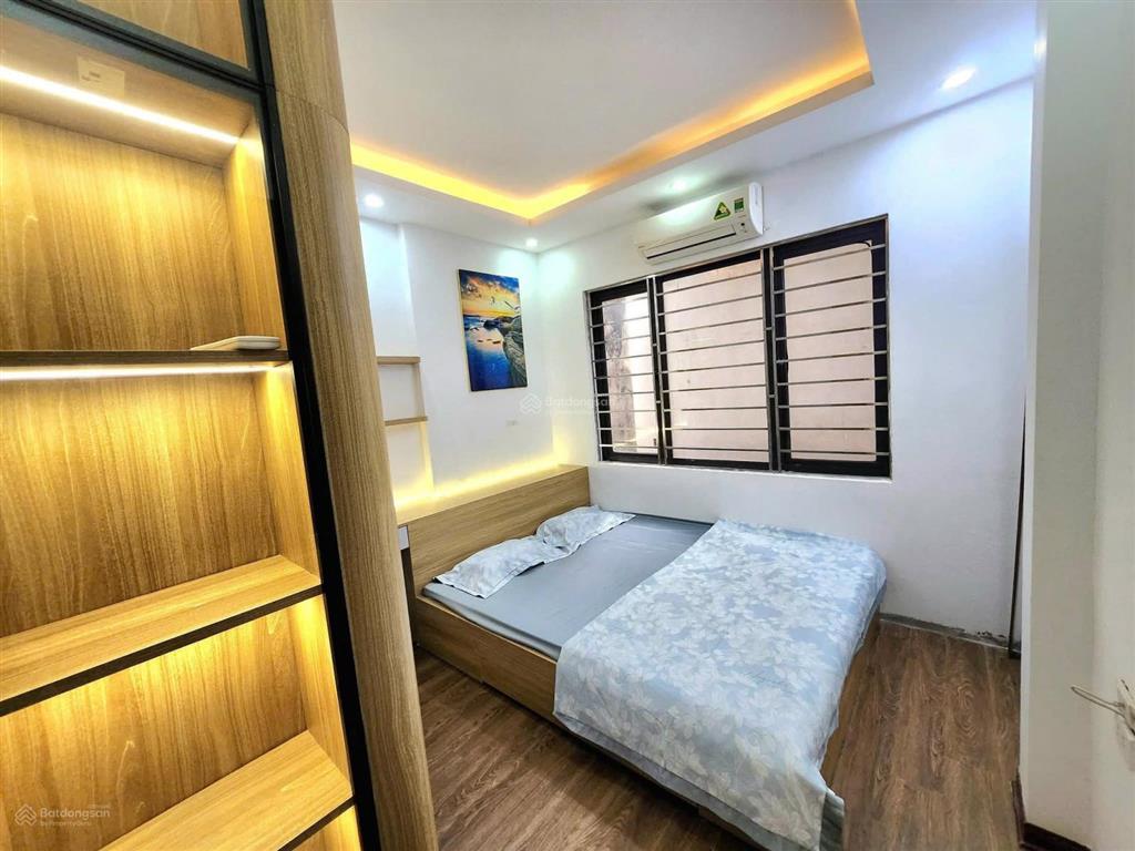 Nhà bằng liệt 5t  nhà dân xây chắc chắn  công năng đầy đủ  gần kđt tây nam linh đàm.