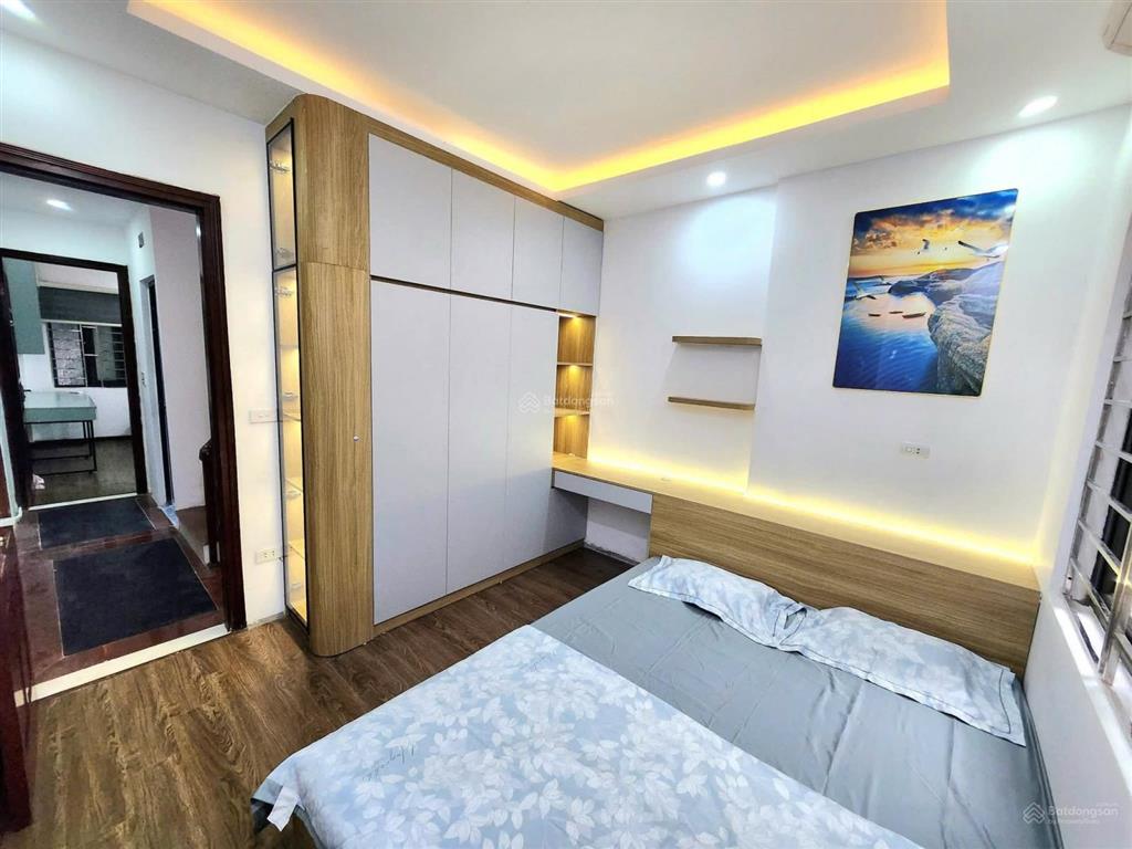 Nhà bằng liệt 5t  nhà dân xây chắc chắn  công năng đầy đủ  gần kđt tây nam linh đàm.