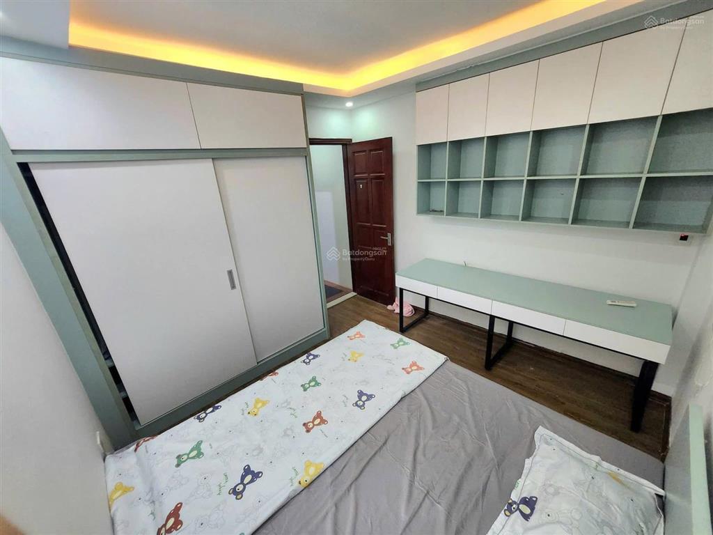 Nhà bằng liệt 5t  nhà dân xây chắc chắn  công năng đầy đủ  gần kđt tây nam linh đàm.