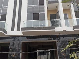 Bán nhà liền kề 75m2, hướng tây, xây 4 tầng , đường 17m vị trí kinh doanh