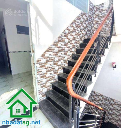 Chỉ 5,2 tỷ  nhà 3 tầng ngay ngã tư thoại ngọc hầu & lũy bán bích dòng tiền 16,5tr/tháng  3 pn