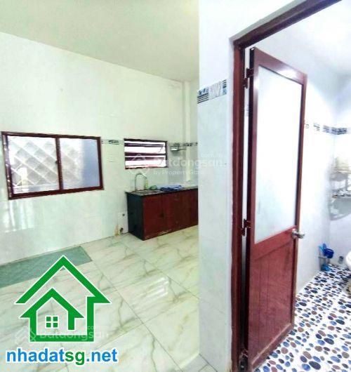 Chỉ 5,2 tỷ  nhà 3 tầng ngay ngã tư thoại ngọc hầu & lũy bán bích dòng tiền 16,5tr/tháng  3 pn