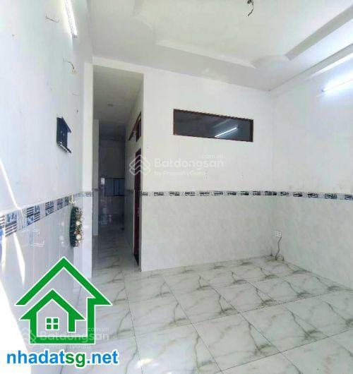 Chỉ 5,2 tỷ  nhà 3 tầng ngay ngã tư thoại ngọc hầu & lũy bán bích dòng tiền 16,5tr/tháng  3 pn