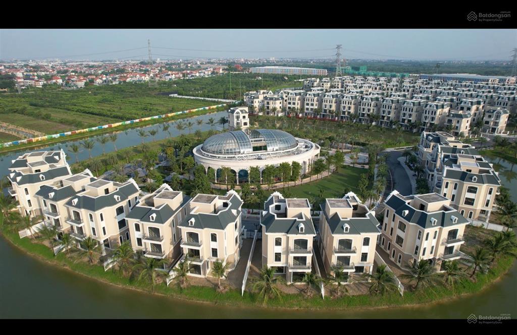 Biệt thự view sông vip ngọc trai  giá bằng 1/3 vinhomes riverside   cdt 0978 585 ***