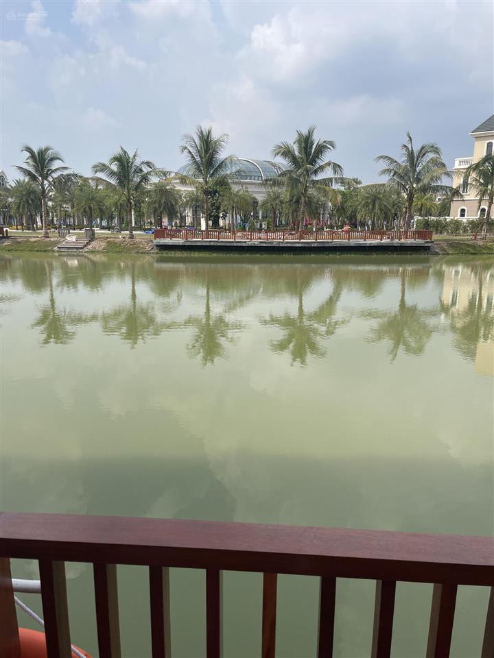 Biệt thự view sông vip ngọc trai  giá bằng 1/3 vinhomes riverside   cdt 0978 585 ***