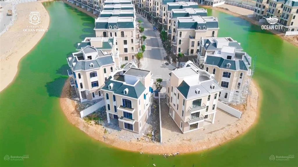 Biệt thự view sông vip ngọc trai  giá bằng 1/3 vinhomes riverside   cdt 0978 585 ***