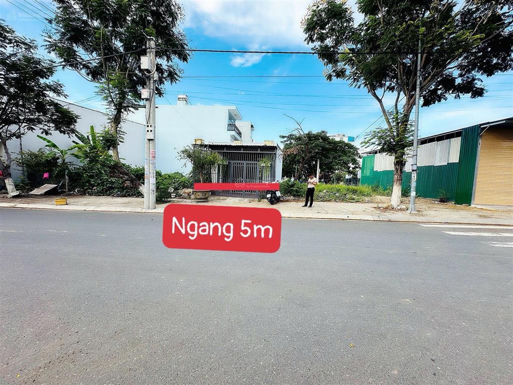 Bán nhà mặt tiền đường rộng 17,5m nằm sát dự án sun group nha trang