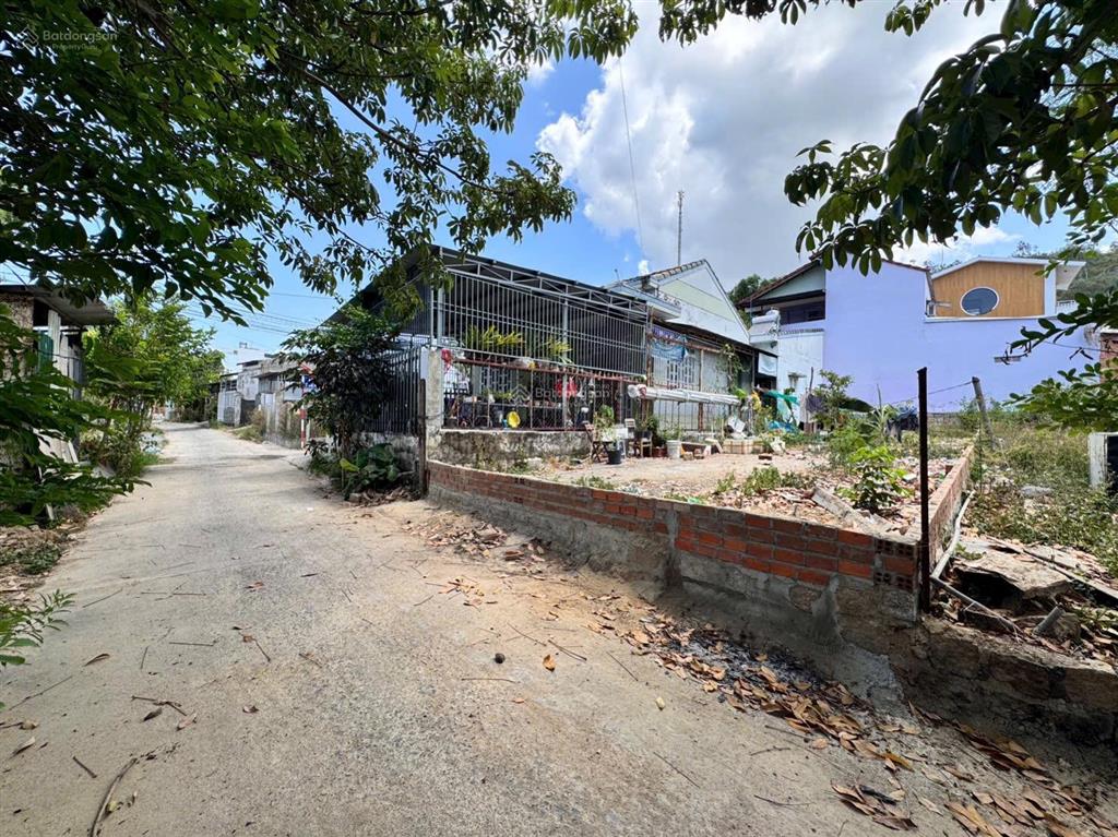 Cách biển chỉ hơn 3km đường ô tô 5m thông. tại phường bắc nha trang. diện tích 134.6m2 ngang 6m