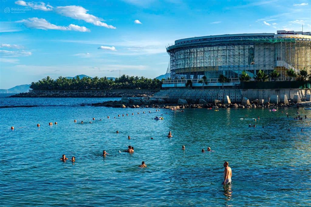 Lên 1 em hoa hậu siêu vip cho khách yêu ạ căn vip 3pn view trực diện biển dự án alora nha trang